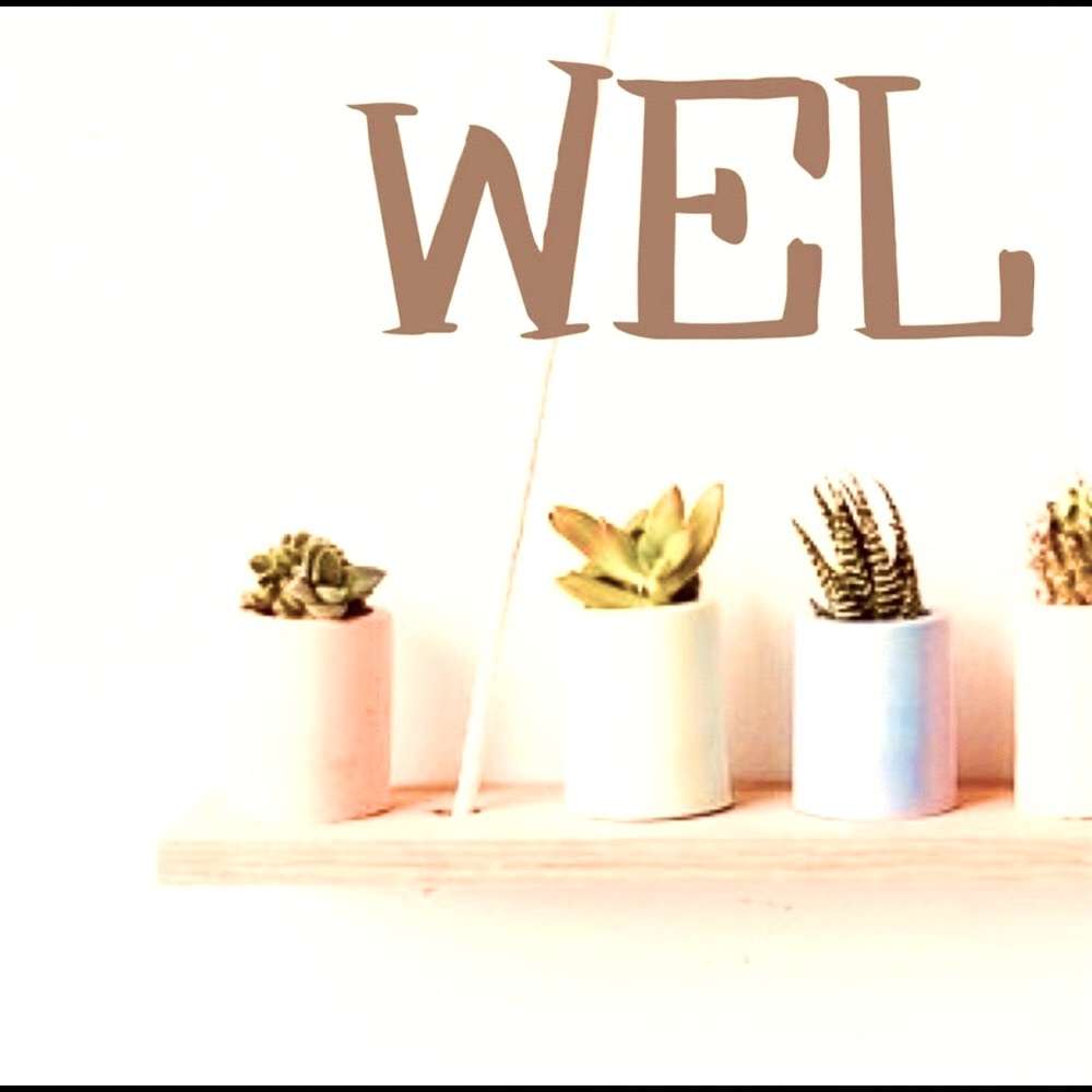 Hello everyone thank you so much for stopping by my page. Make me an offer.